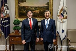 조현 외교부 장관(오른쪽)과 마코 루비오 미 국무장관(사진 외교부 제공, 연합뉴스)
