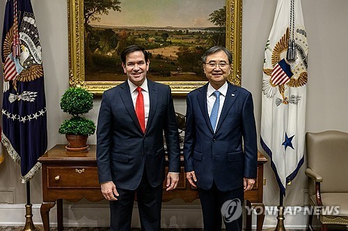조현 외교부 장관(오른쪽)과 마코 루비오 미 국무장관(사진 외교부 제공, 연합뉴스)